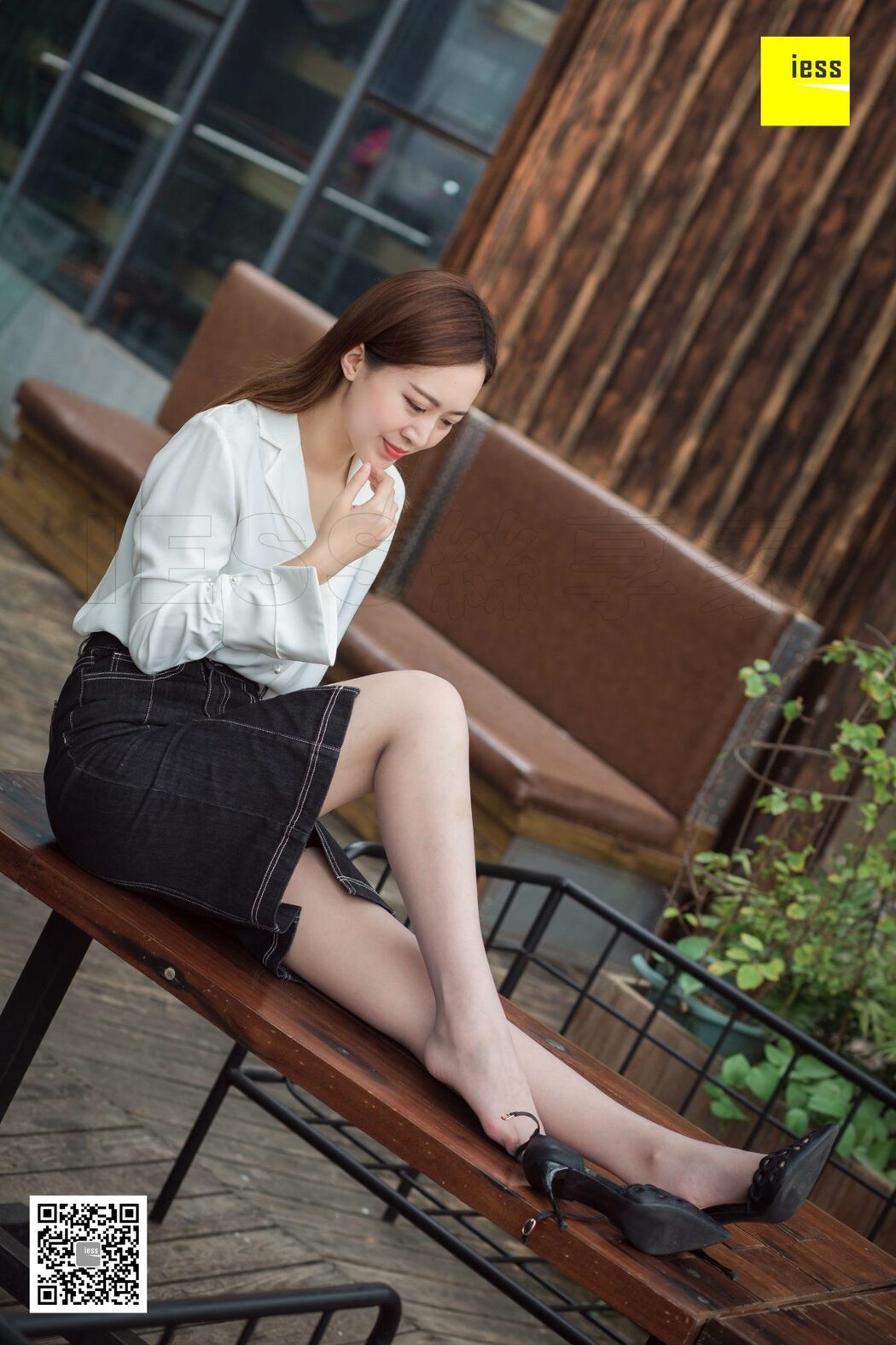 IESS异思趣向 SXJ.382 Zi Zi