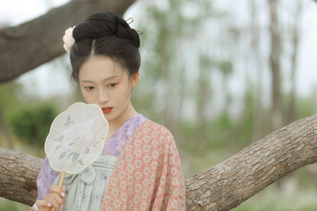 YiTuYu艺图语 Vol.4500 Liu Yuan Yi