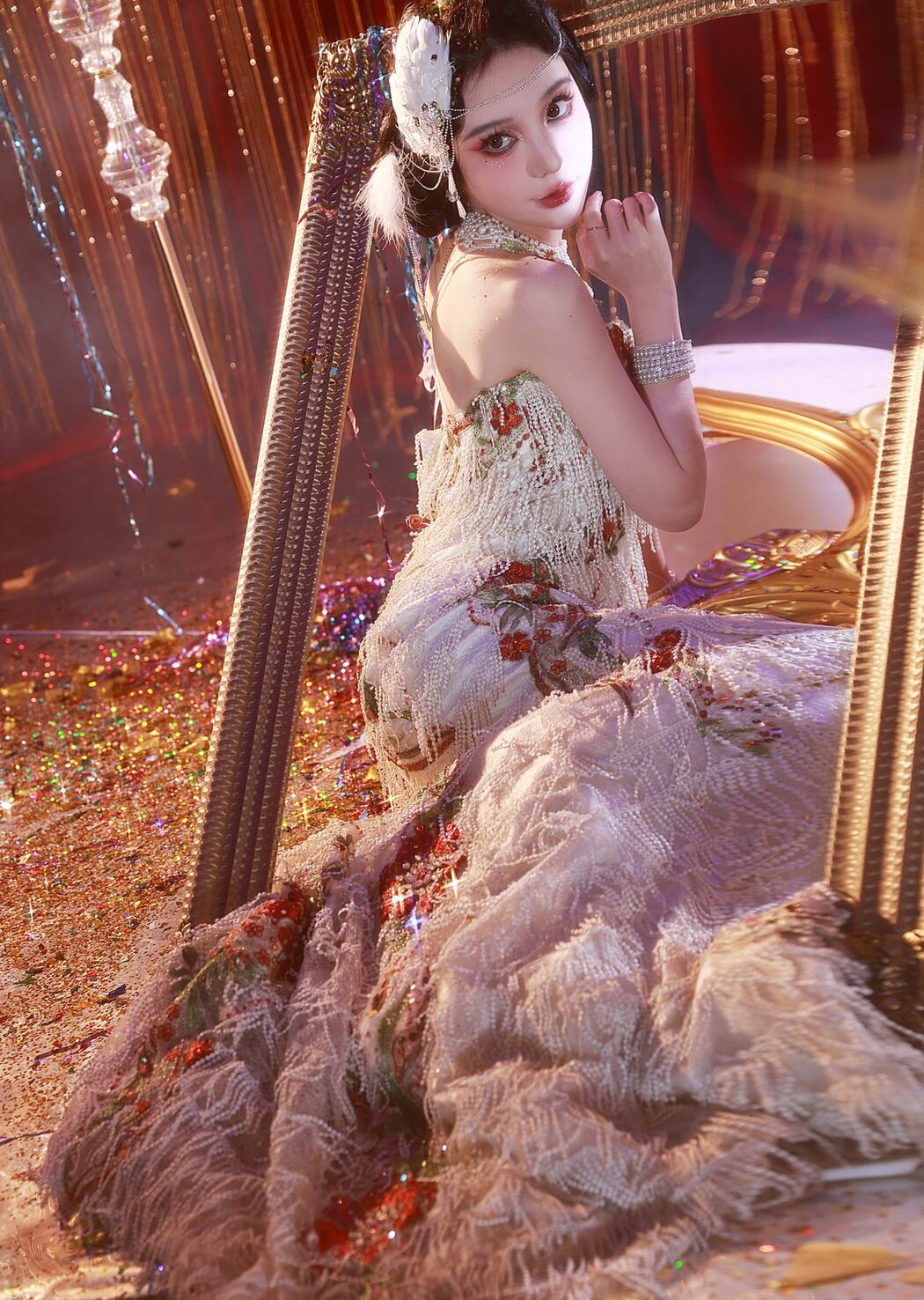 YiTuYu艺图语 Vol.4394 KK Liu Yi En