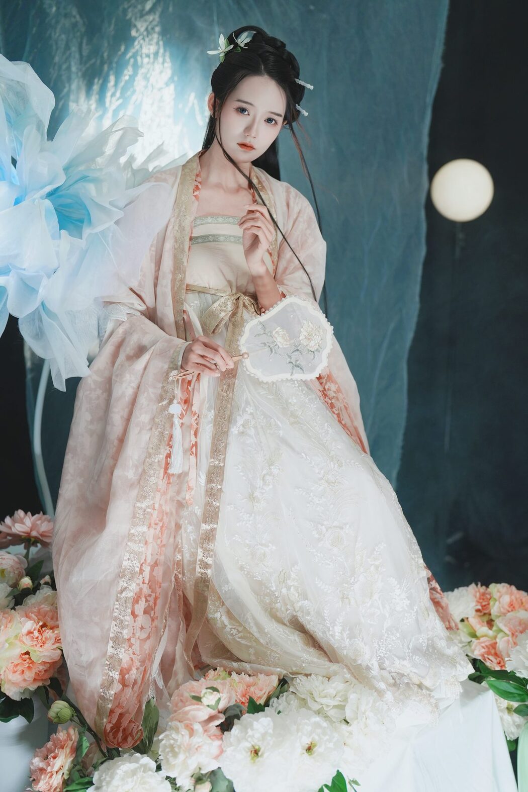 YiTuYu艺图语 Vol.4406 Tu Zi Zzz Bu Chi Hu Luo Bo
