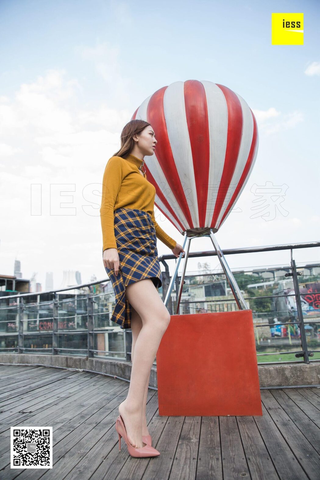 IESS异思趣向 SXJ.400 Zi Zi