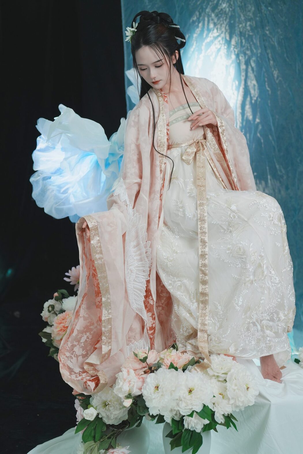 YiTuYu艺图语 Vol.4406 Tu Zi Zzz Bu Chi Hu Luo Bo