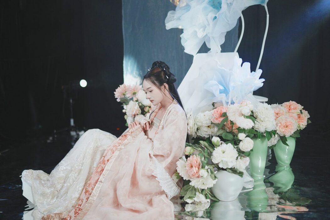 YiTuYu艺图语 Vol.4406 Tu Zi Zzz Bu Chi Hu Luo Bo
