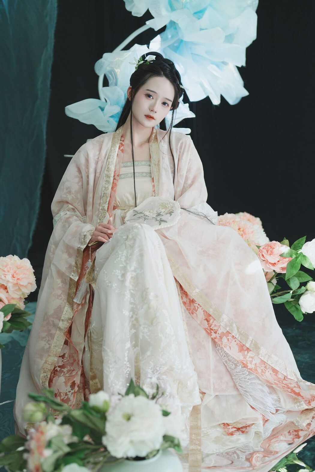 YiTuYu艺图语 Vol.4406 Tu Zi Zzz Bu Chi Hu Luo Bo