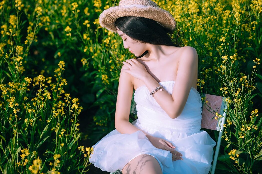 YiTuYu艺图语 Vol.4426 Yi Yu He Bao Dan