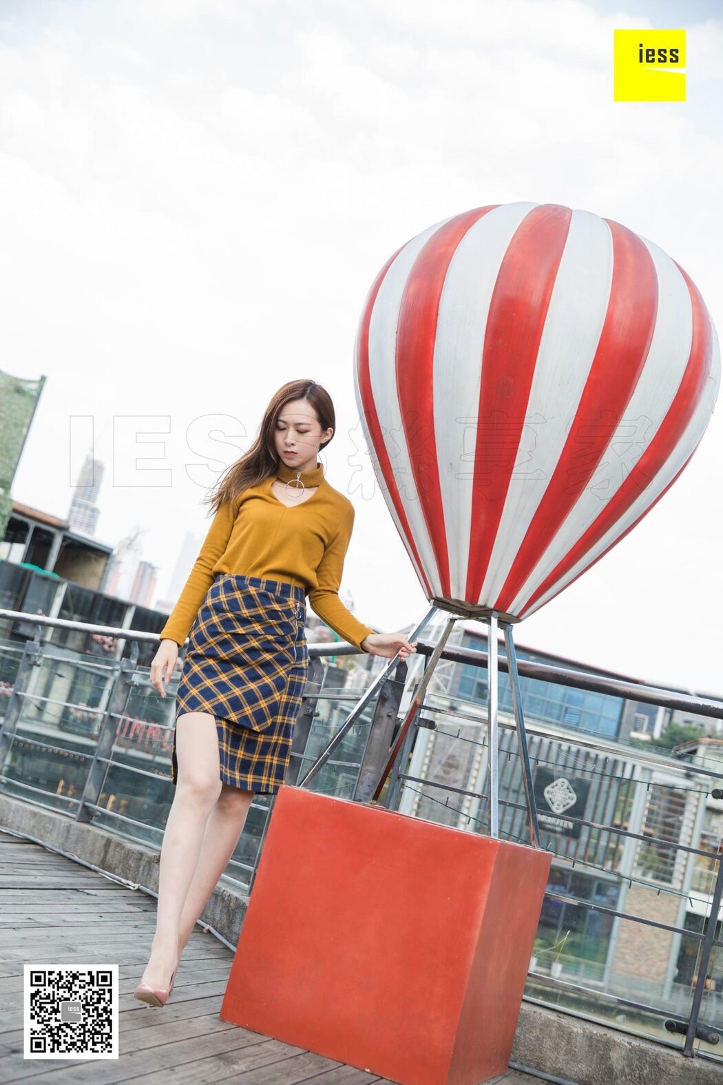 IESS异思趣向 SXJ.400 Zi Zi