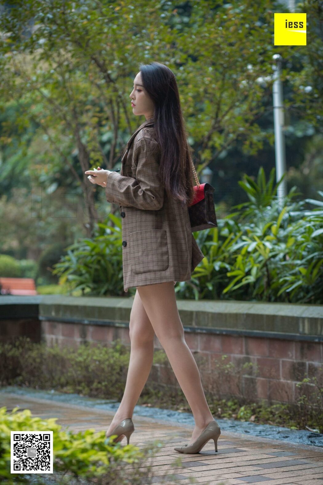 IESS异思趣向 SXJ.397 Yun Zhi
