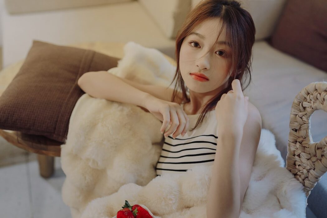 YiTuYu艺图语 Vol.4453 Yu Er