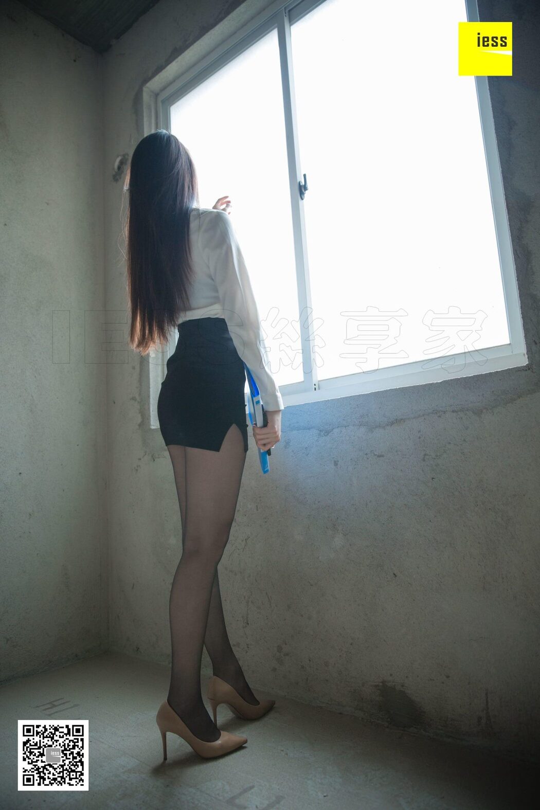 IESS异思趣向 SXJ.T044 Yun Zhi