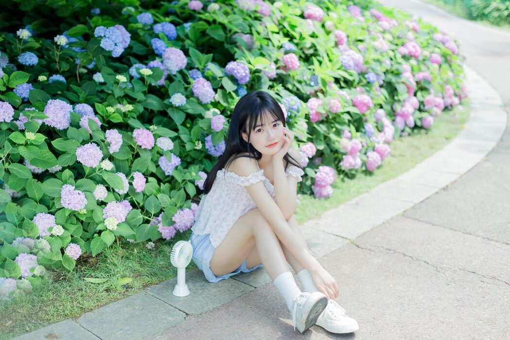 YiTuYu艺图语 Vol.4477 Xiao Yi Mei Mei Cute