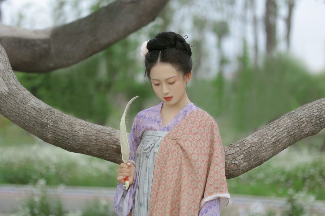 YiTuYu艺图语 Vol.4500 Liu Yuan Yi