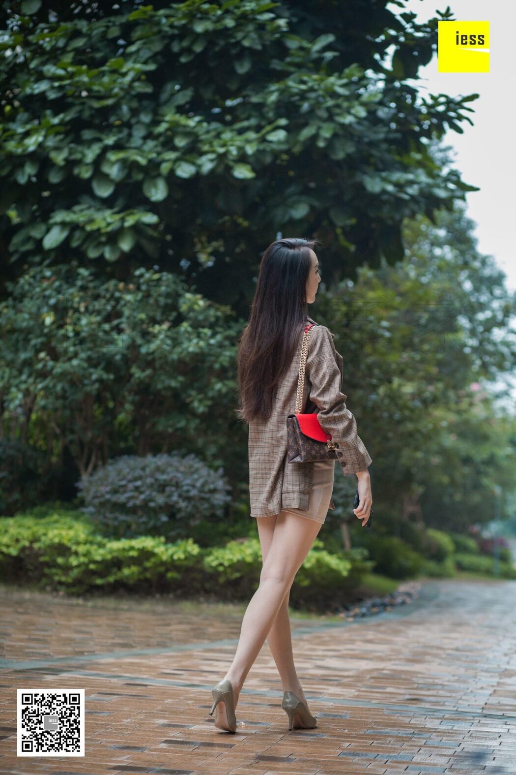 IESS异思趣向 SXJ.397 Yun Zhi