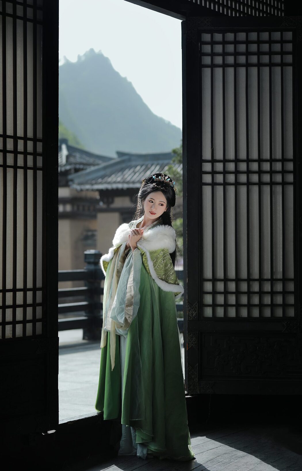 YiTuYu艺图语 Vol.4626 Yu Jin