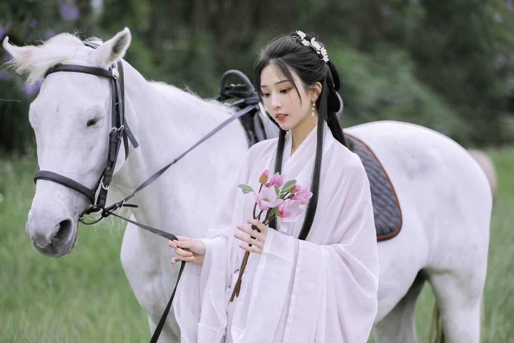 YiTuYu艺图语 Vol.4600 Zhi Zhi Qi