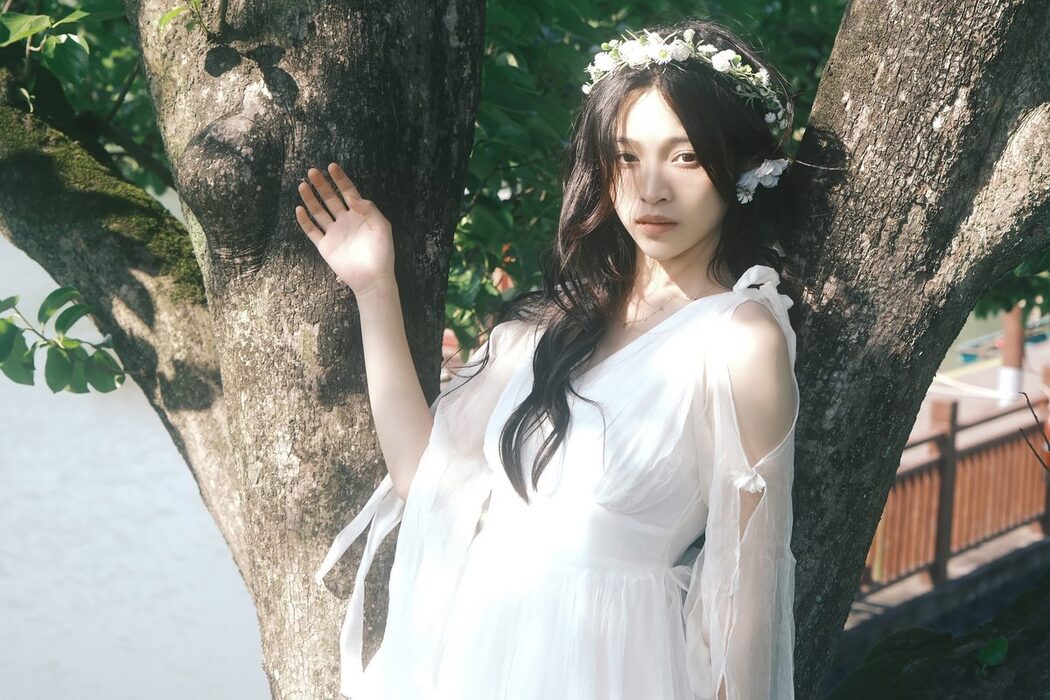 YiTuYu艺图语 Vol.4523 Lu Rou Chi Bu Bao