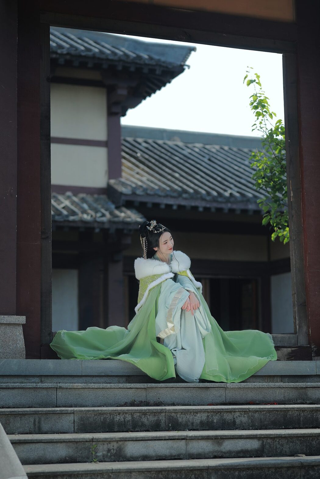 YiTuYu艺图语 Vol.4626 Yu Jin