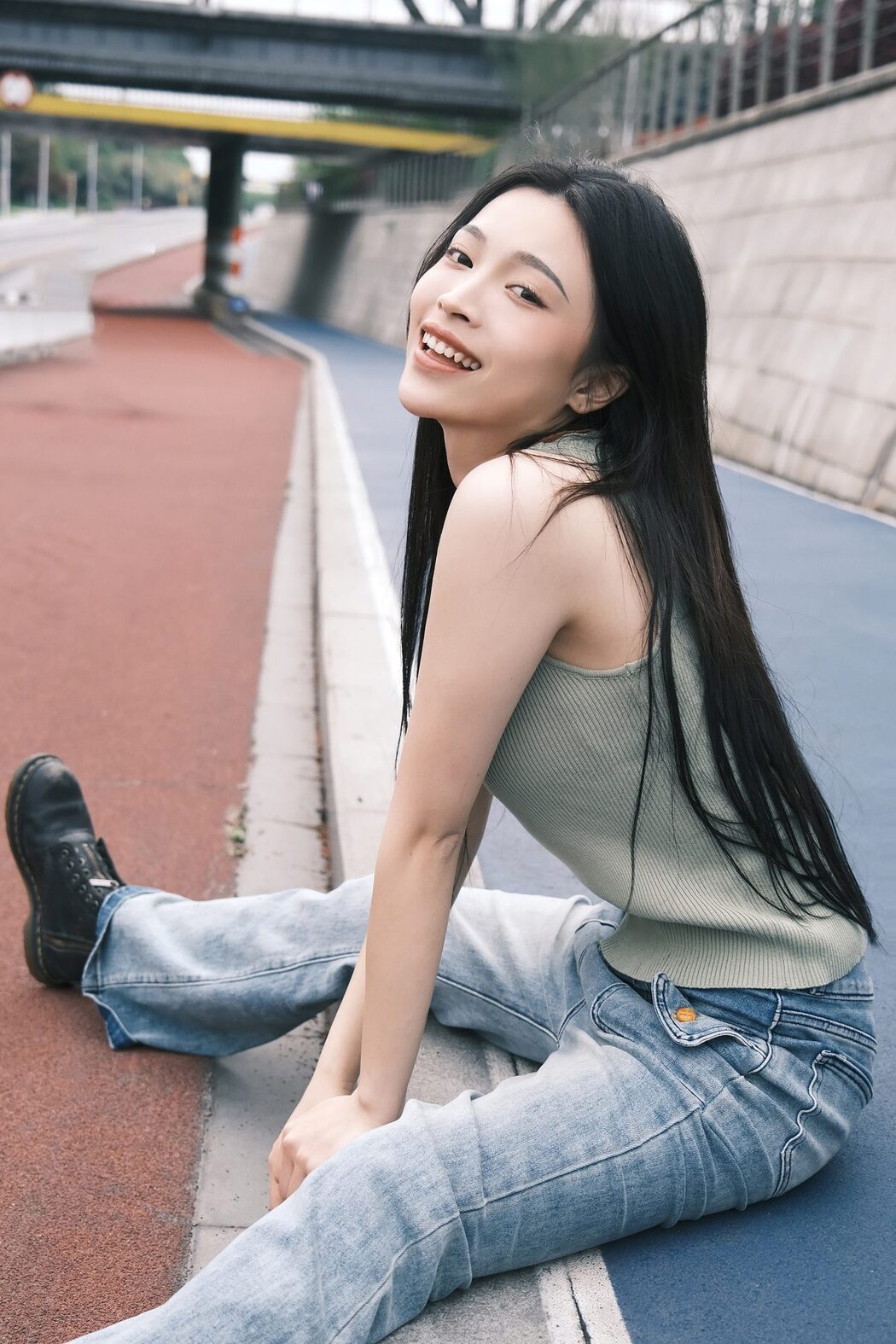 YiTuYu艺图语 Vol.4618 Lu Rou Chi Bu Bao