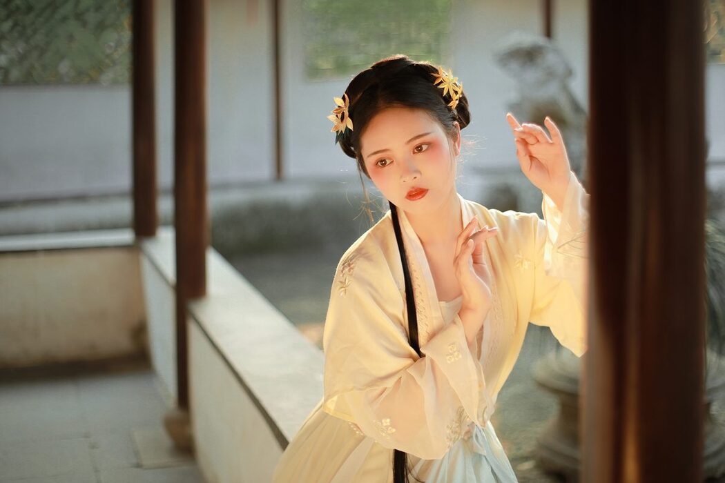 YiTuYu艺图语 Vol.4565 Xi Mu Ruo Ying