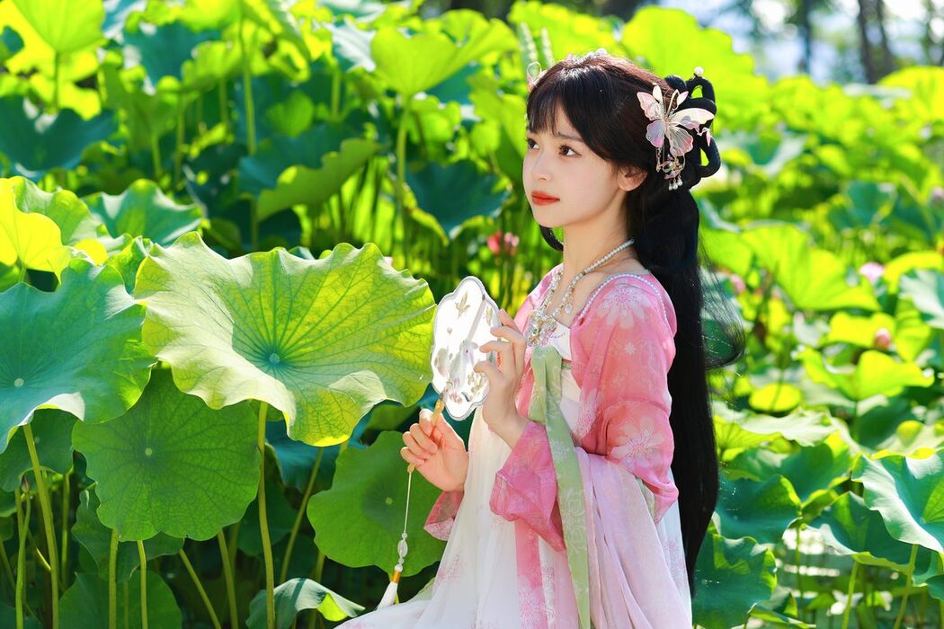 YiTuYu艺图语 Vol.4644 Chi Chi Qing Yu Biao