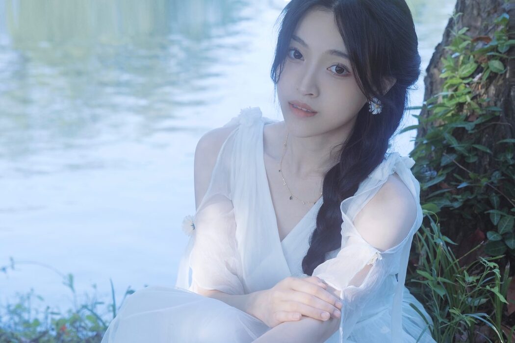 YiTuYu艺图语 Vol.4639 Lu Rou Chi Bu Bao