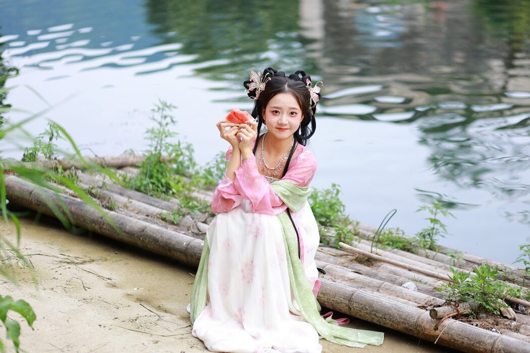 YiTuYu艺图语 Vol.4629 You Er Bai Bai