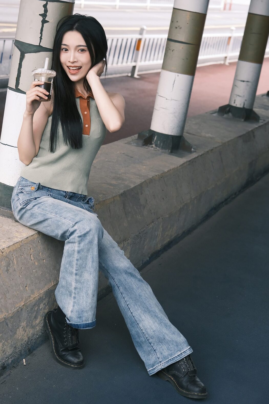 YiTuYu艺图语 Vol.4618 Lu Rou Chi Bu Bao