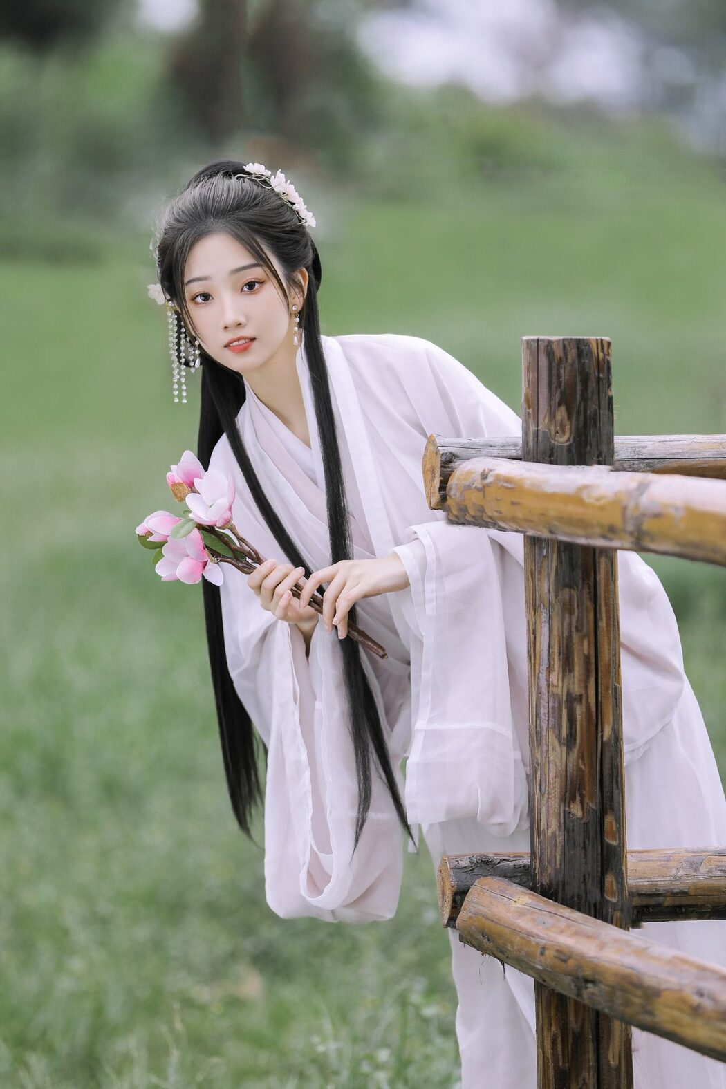 YiTuYu艺图语 Vol.4600 Zhi Zhi Qi