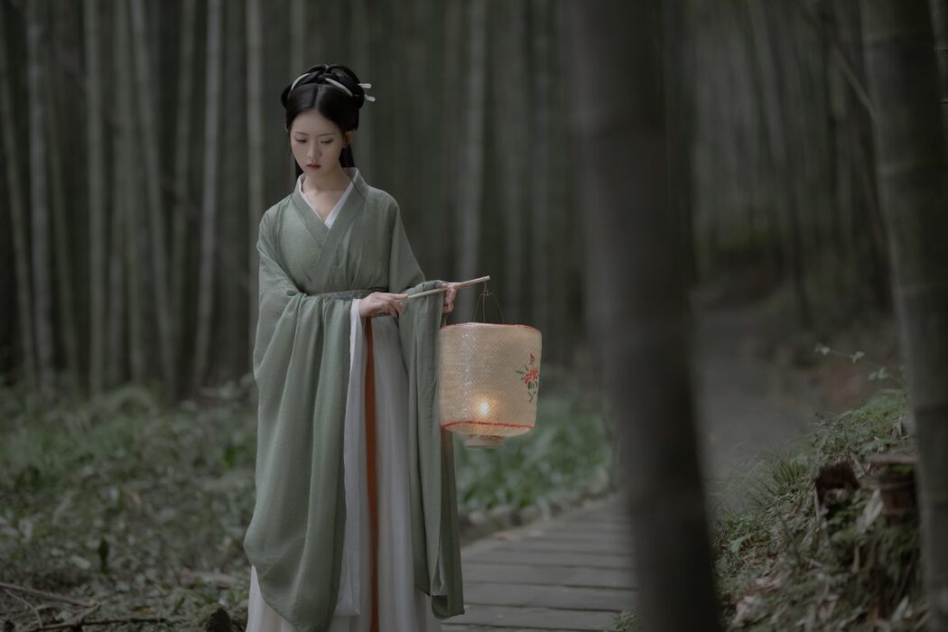 YiTuYu艺图语 Vol.4637 Lin Aki Nai