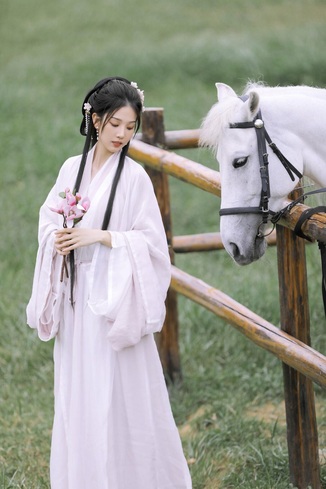 YiTuYu艺图语 Vol.4600 Zhi Zhi Qi