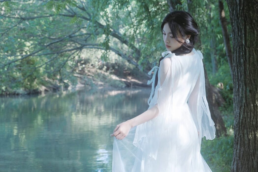 YiTuYu艺图语 Vol.4639 Lu Rou Chi Bu Bao