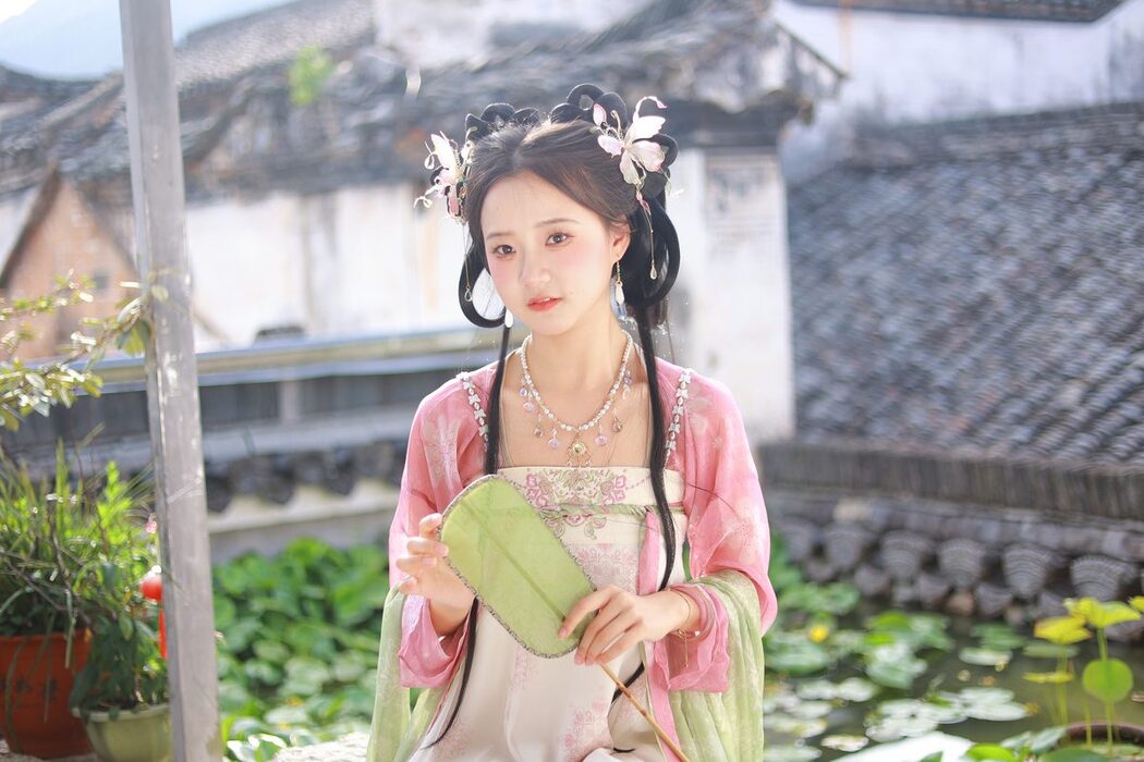 YiTuYu艺图语 Vol.4629 You Er Bai Bai