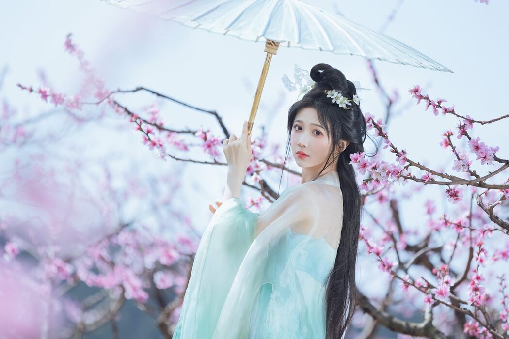 YiTuYu艺图语 Vol.4596 Qi Luo Sheng De Xiao Su Su