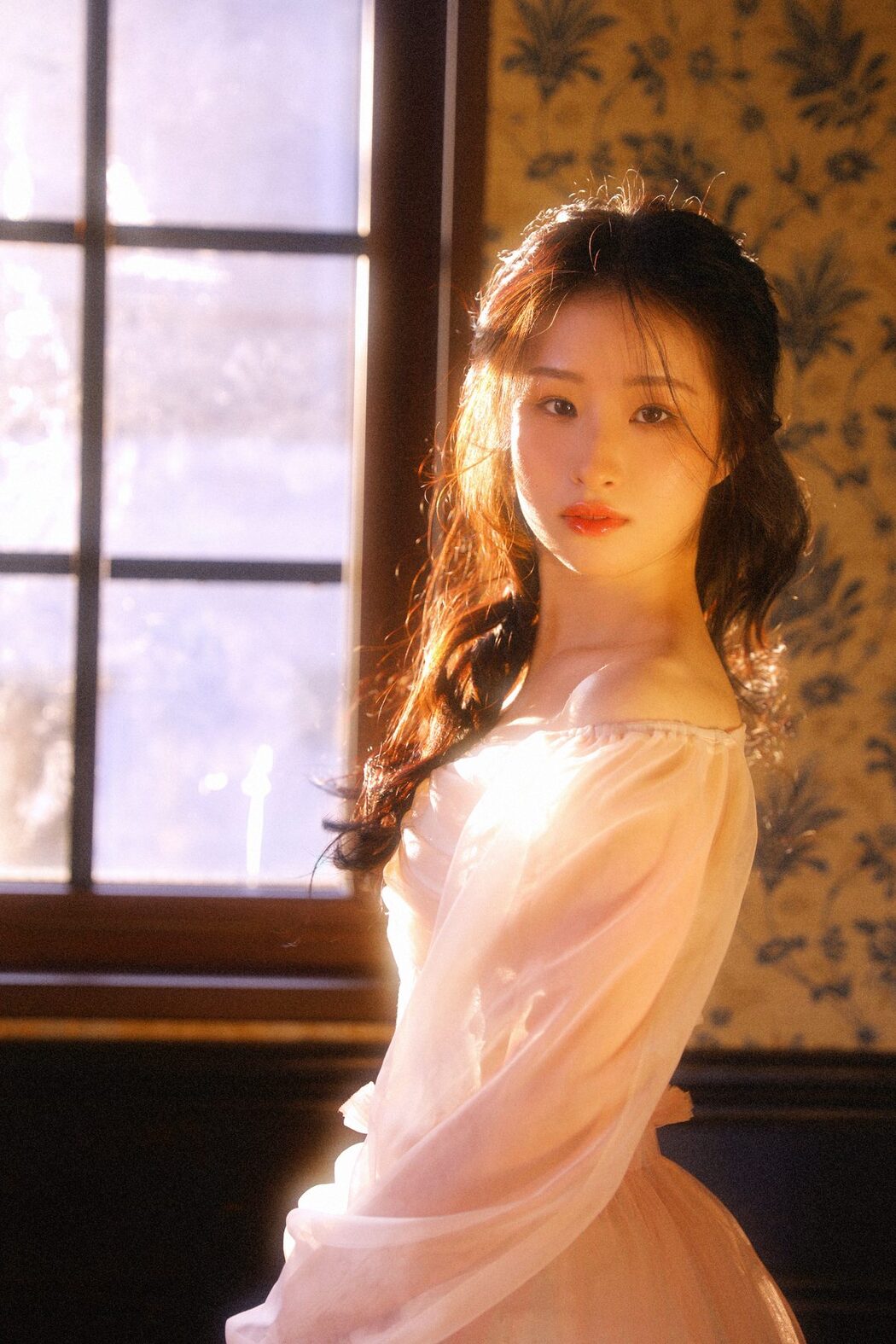 YiTuYu艺图语 Vol.4561 Ruo Ruo
