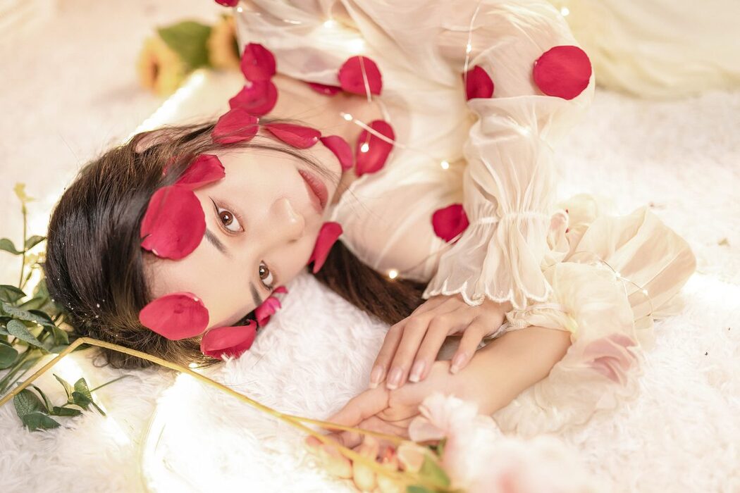 YiTuYu艺图语 Vol.4611 Xiu Er