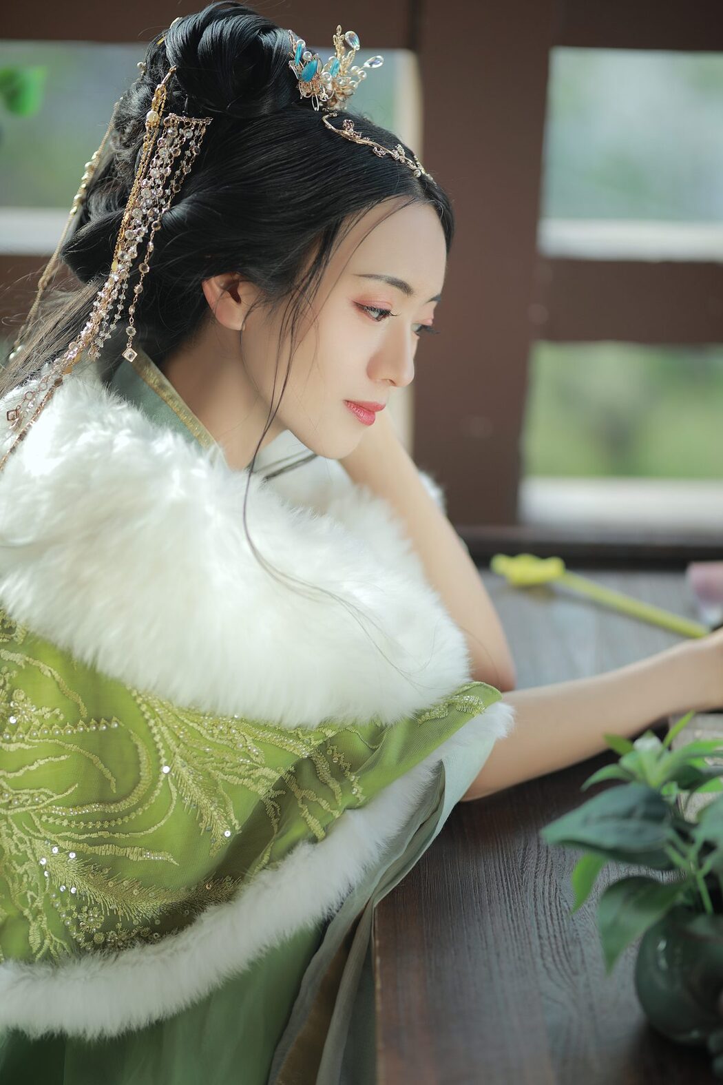 YiTuYu艺图语 Vol.4626 Yu Jin