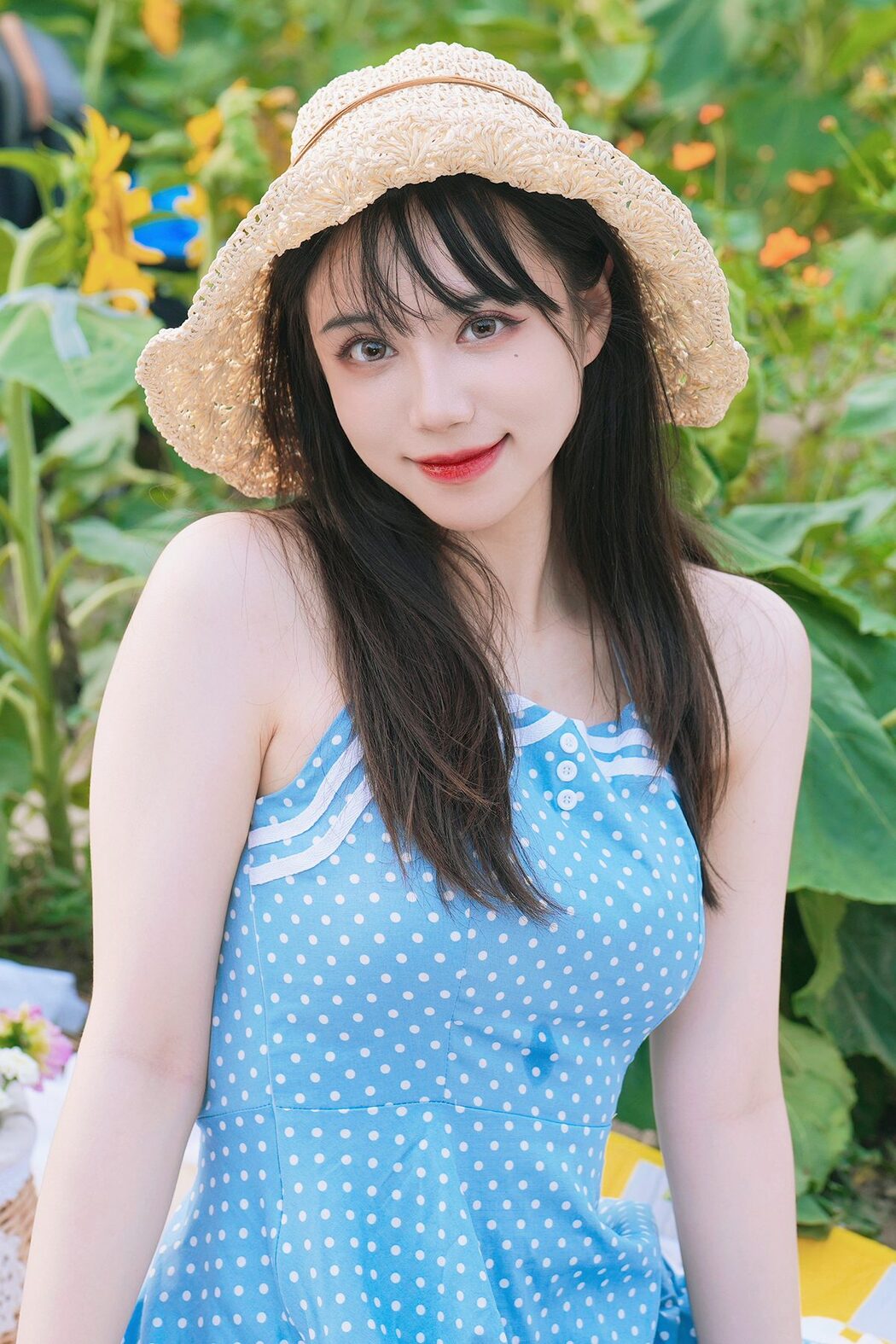 YiTuYu艺图语 Vol.4539 Er Jia Liu Cover Photo