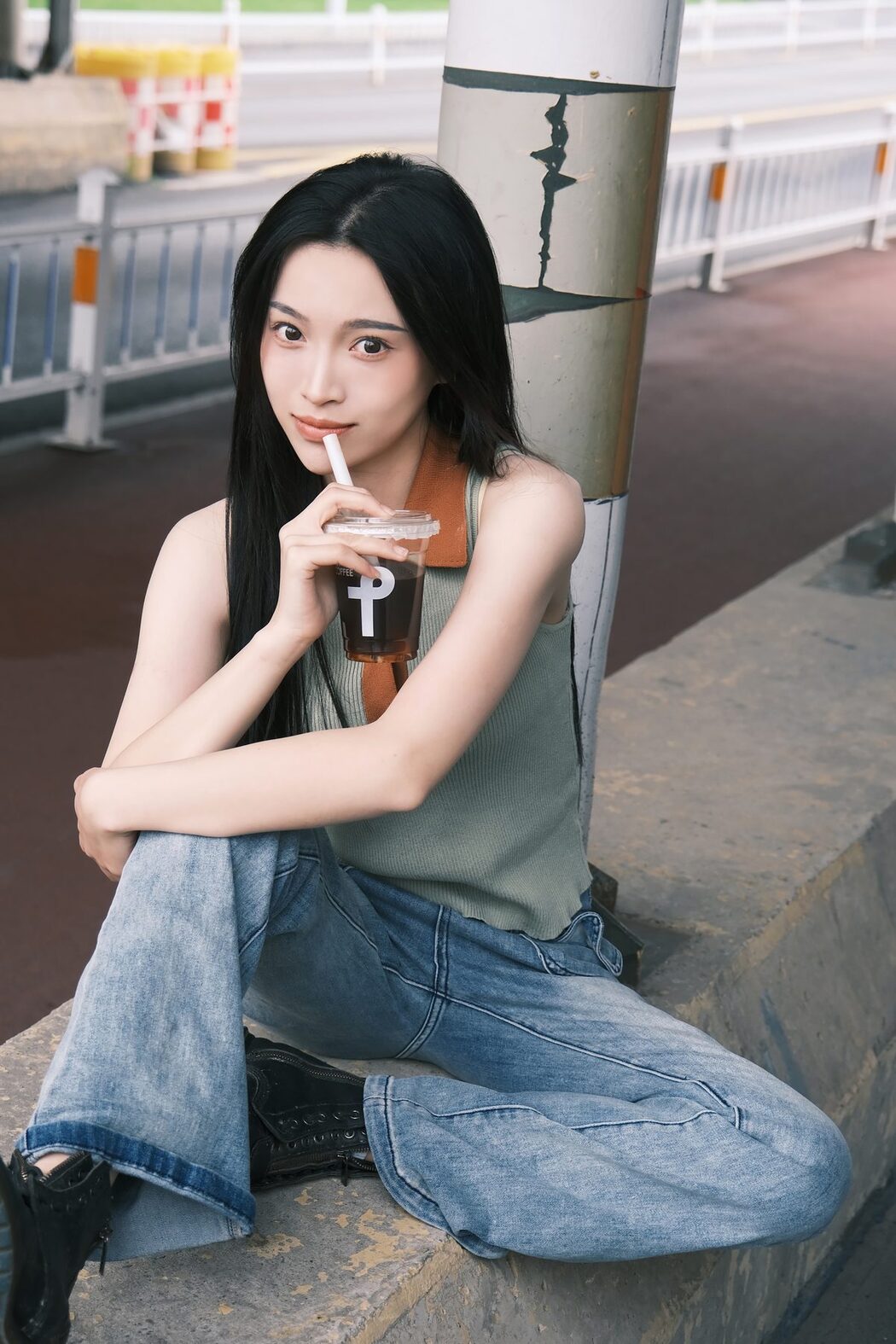 YiTuYu艺图语 Vol.4618 Lu Rou Chi Bu Bao