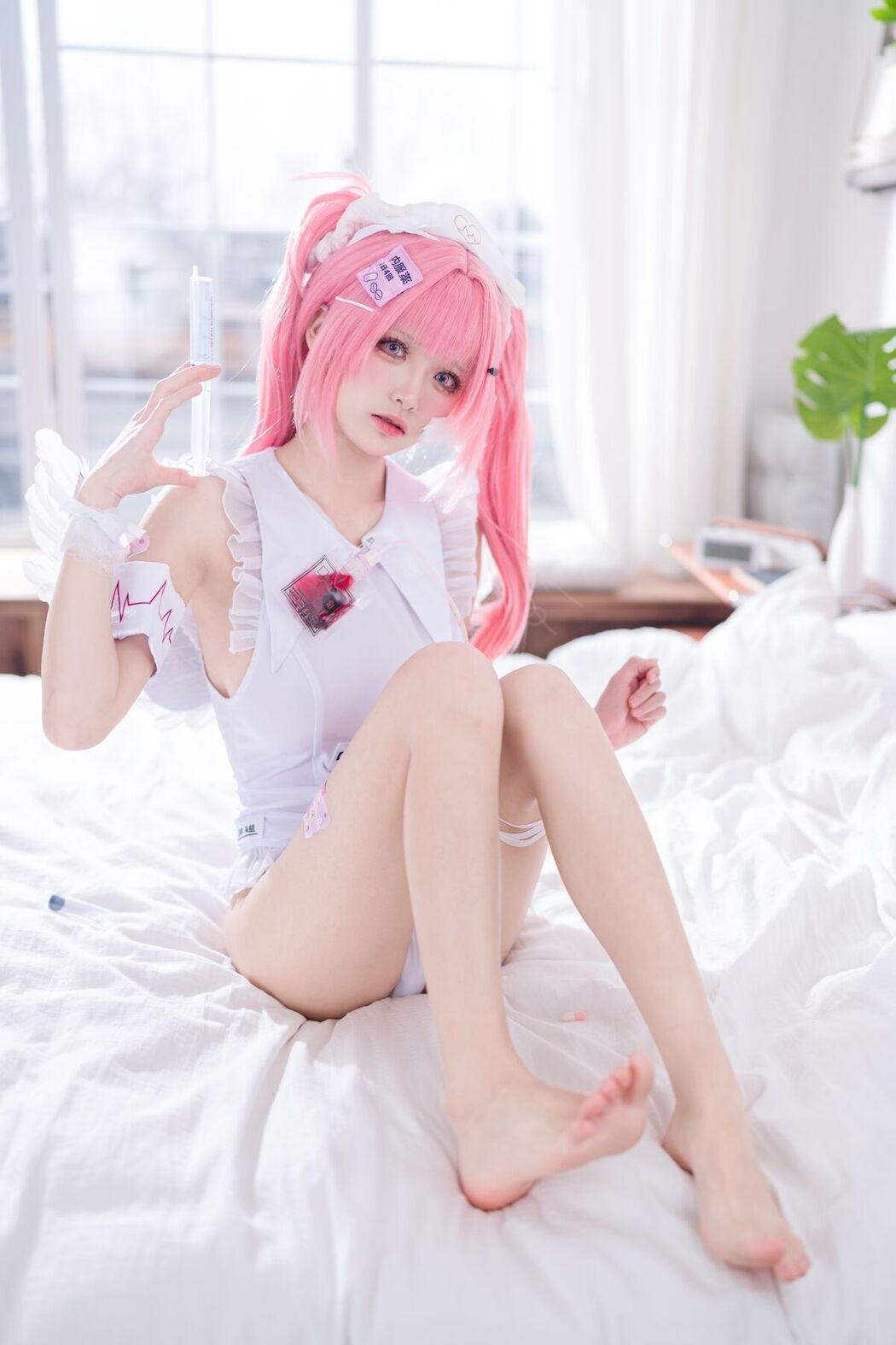 Coser@九柒喵 – 小护士针筒 (49P)