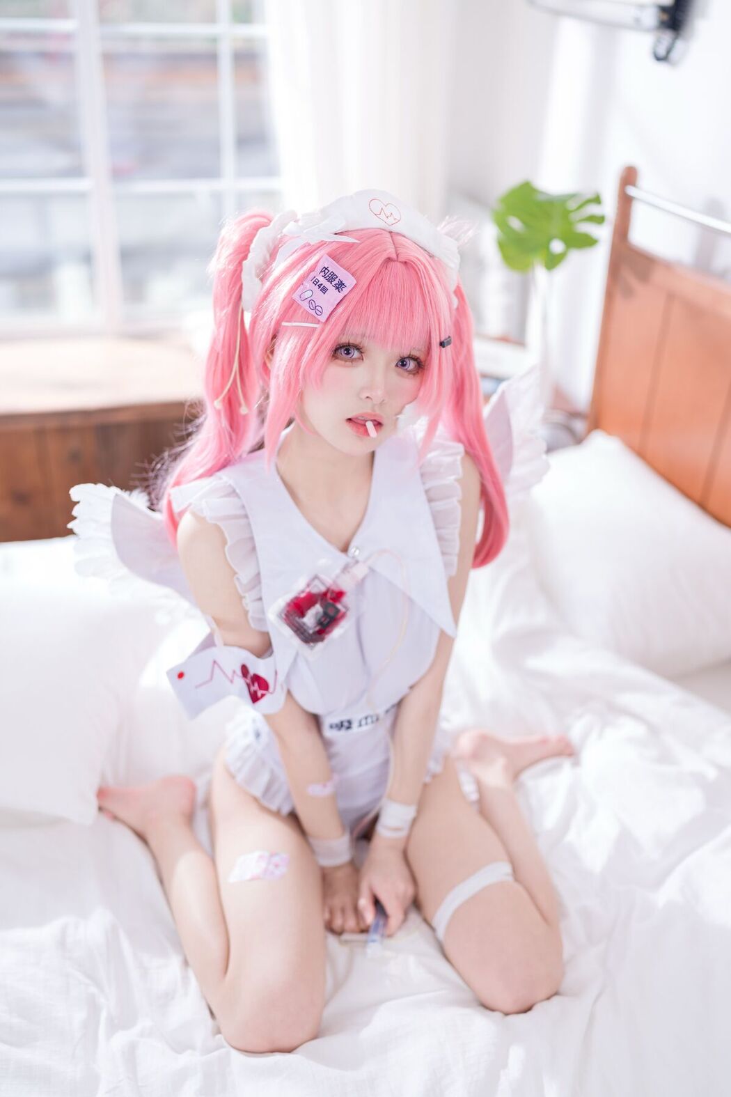 Coser@九柒喵 – 小护士针筒 (49P)