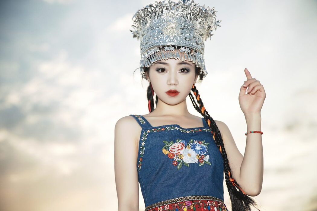 YiTuYu艺图语 Vol.4685 Xiao Pi Gu Shuai Shuai