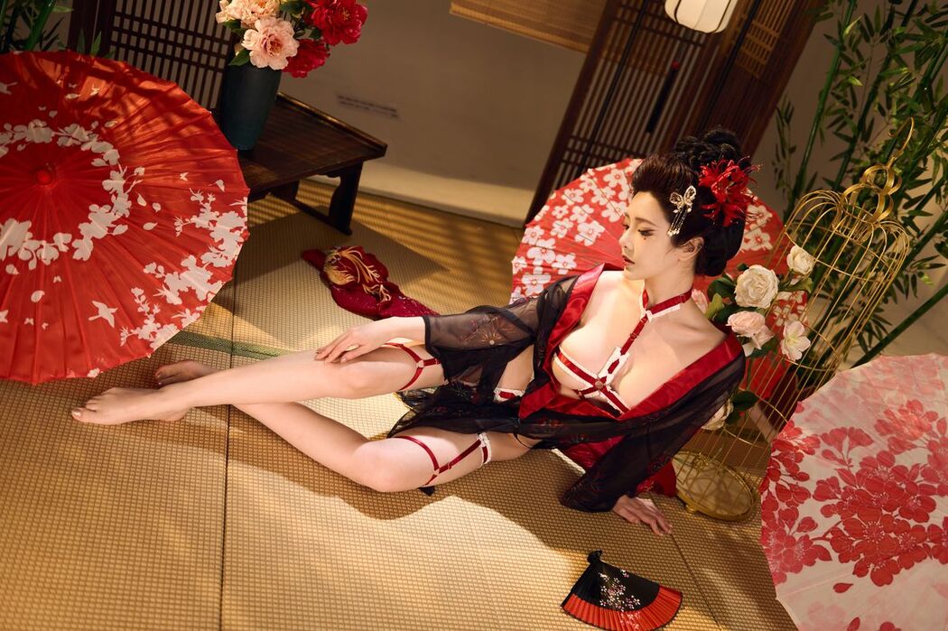 Coser@雯妹不讲道理 &#8211; 红袖添香 (62P &#8211; 4V)