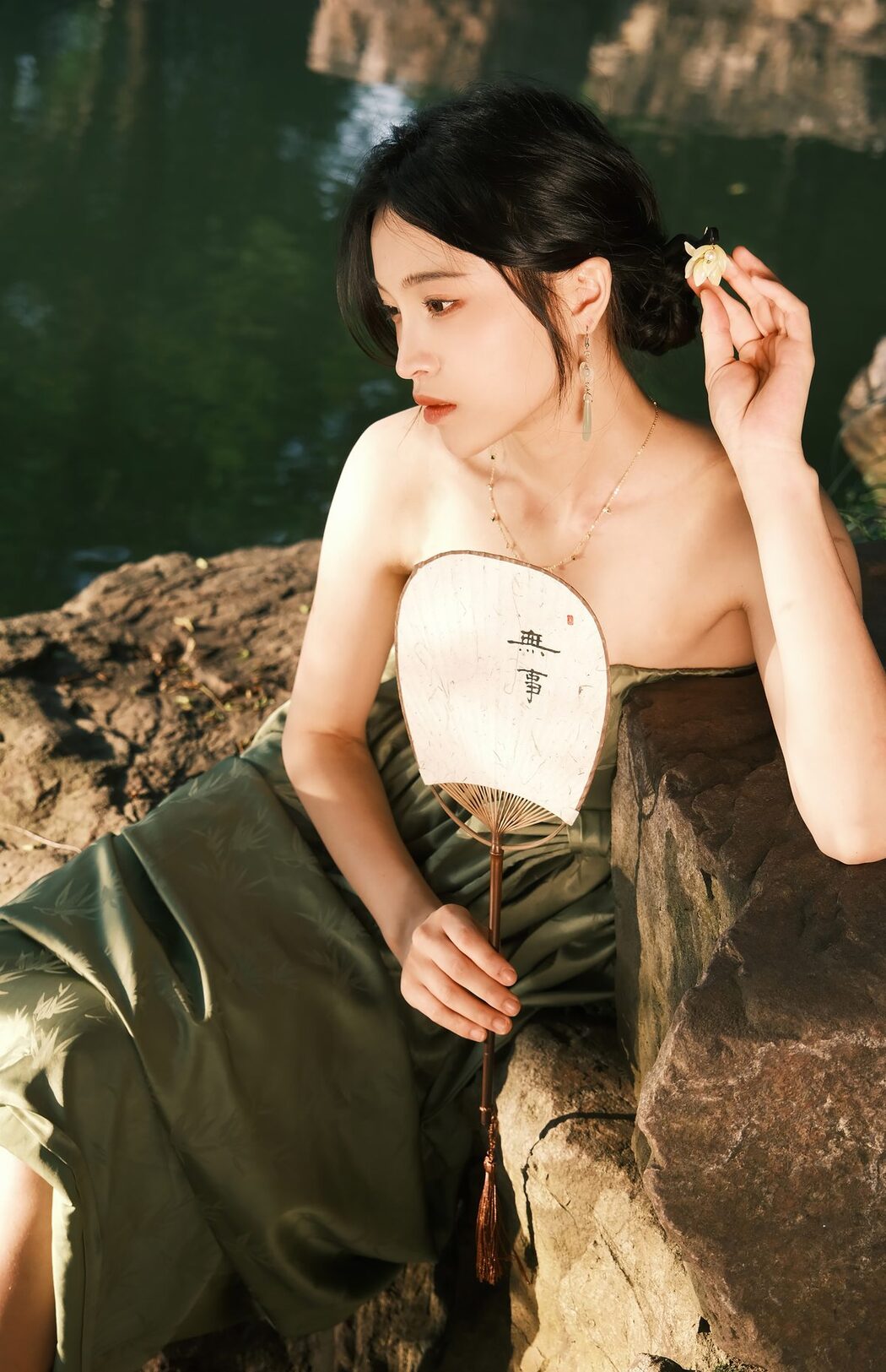 YiTuYu艺图语 Vol.4679 Lu Rou Chi Bu Bao