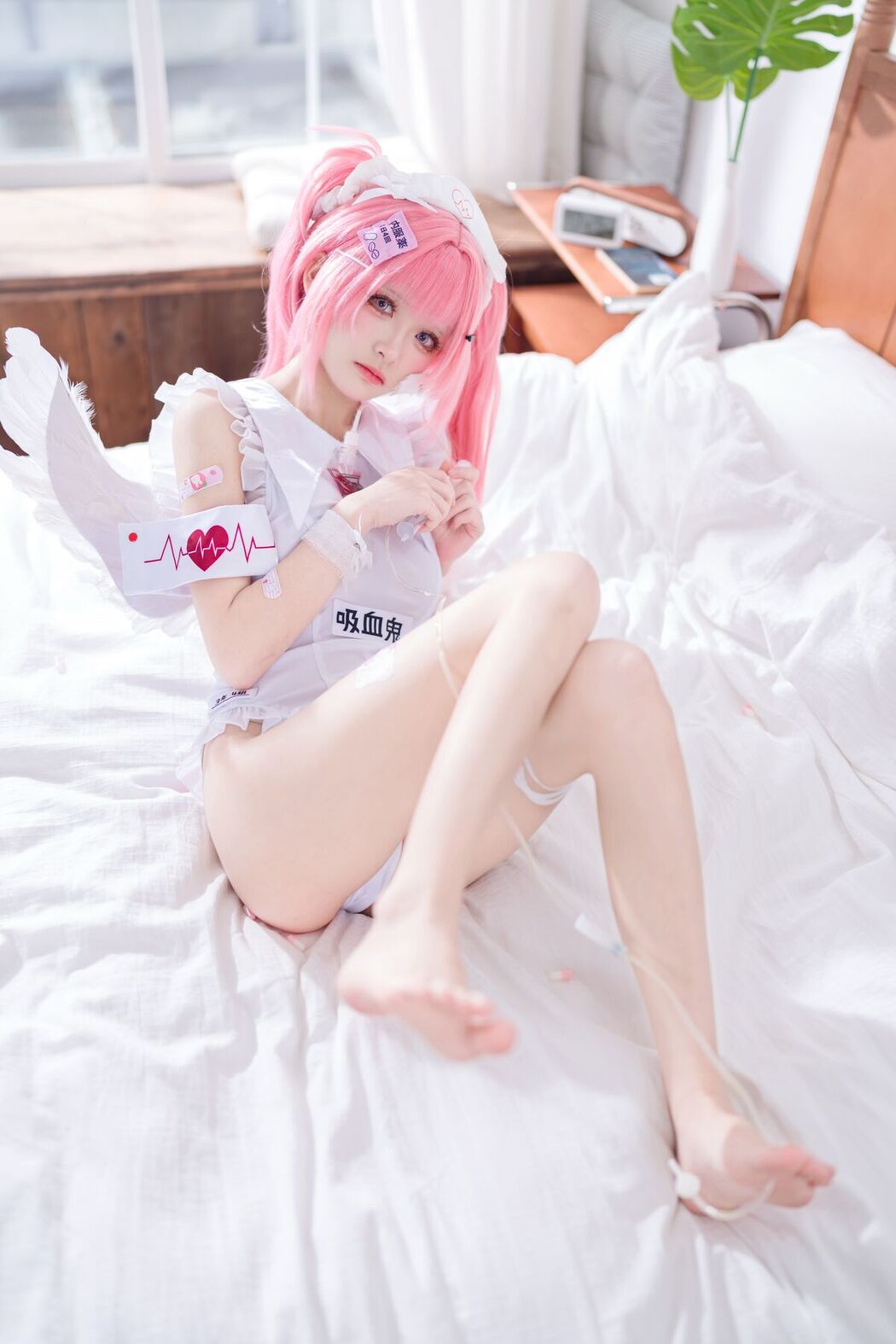 Coser@九柒喵 – 小护士针筒 (49P)