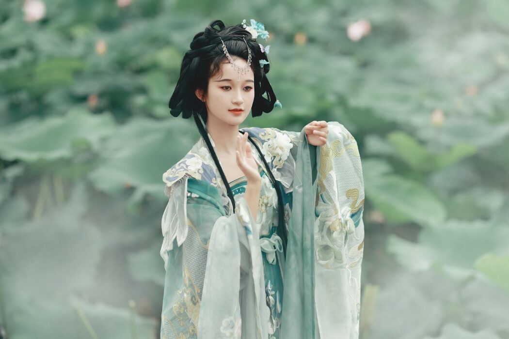 YiTuYu艺图语 Vol.4854 Zhang Yu