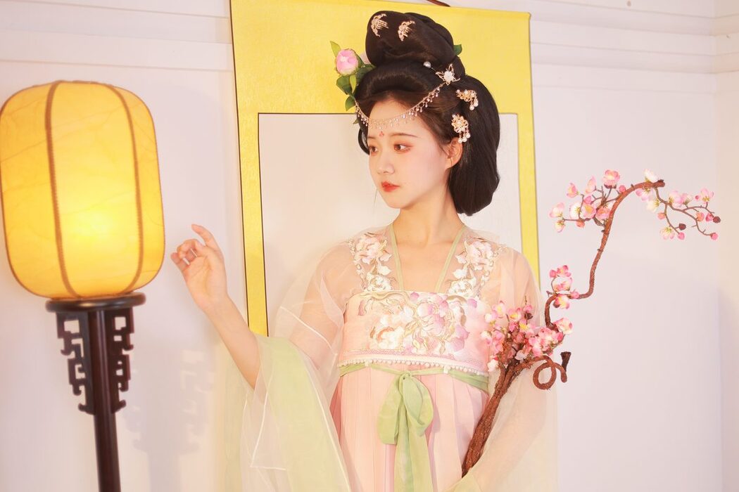 YiTuYu艺图语 Vol.4711 You Er Bai Bai