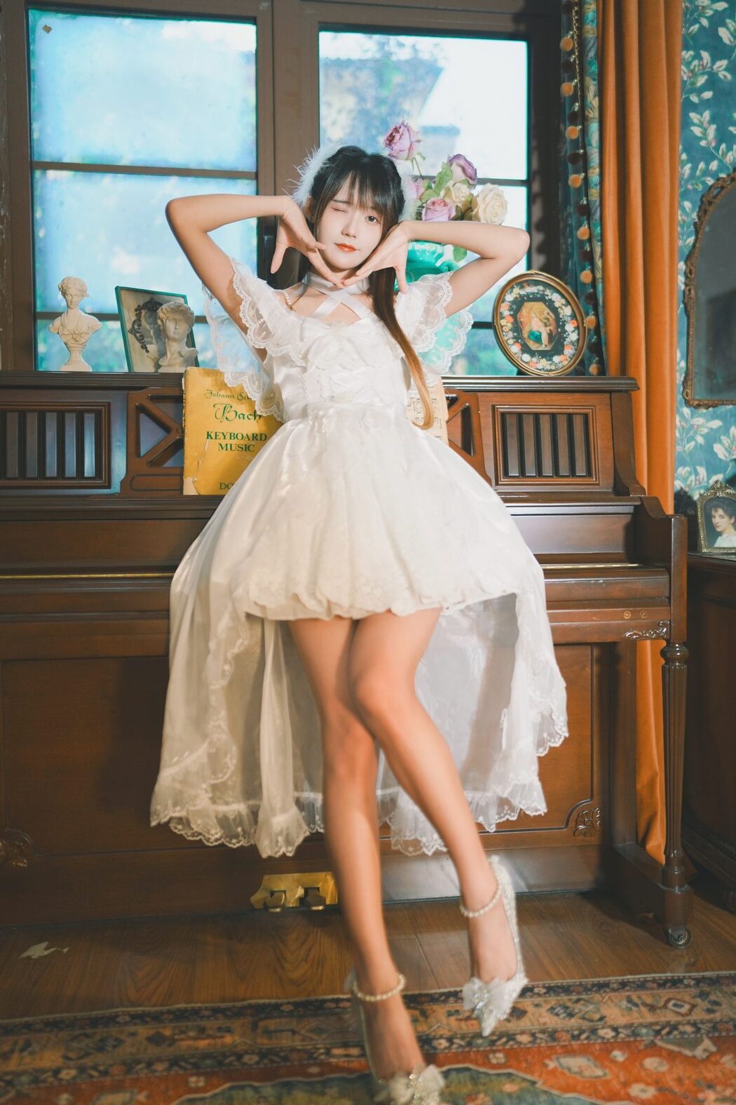 YiTuYu艺图语 Vol.4729 Tu Zi Zzz Bu Chi Hu Luo Bo