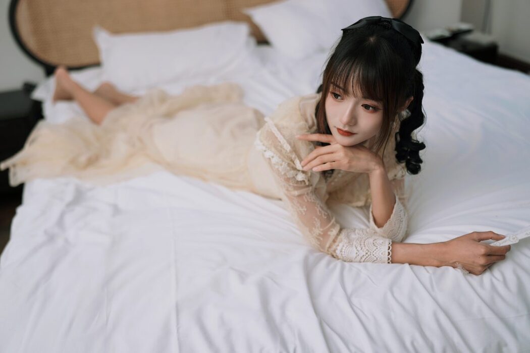 YiTuYu艺图语 Vol.4847 Tu Zi Zzz Bu Chi Hu Luo Bo