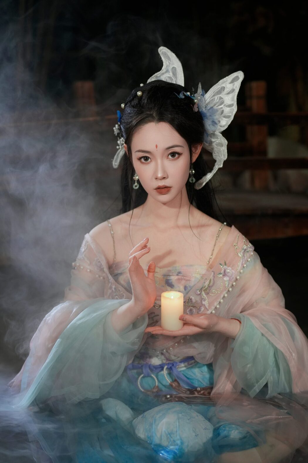 YiTuYu艺图语 Vol.4768 Vi Ge Vivian