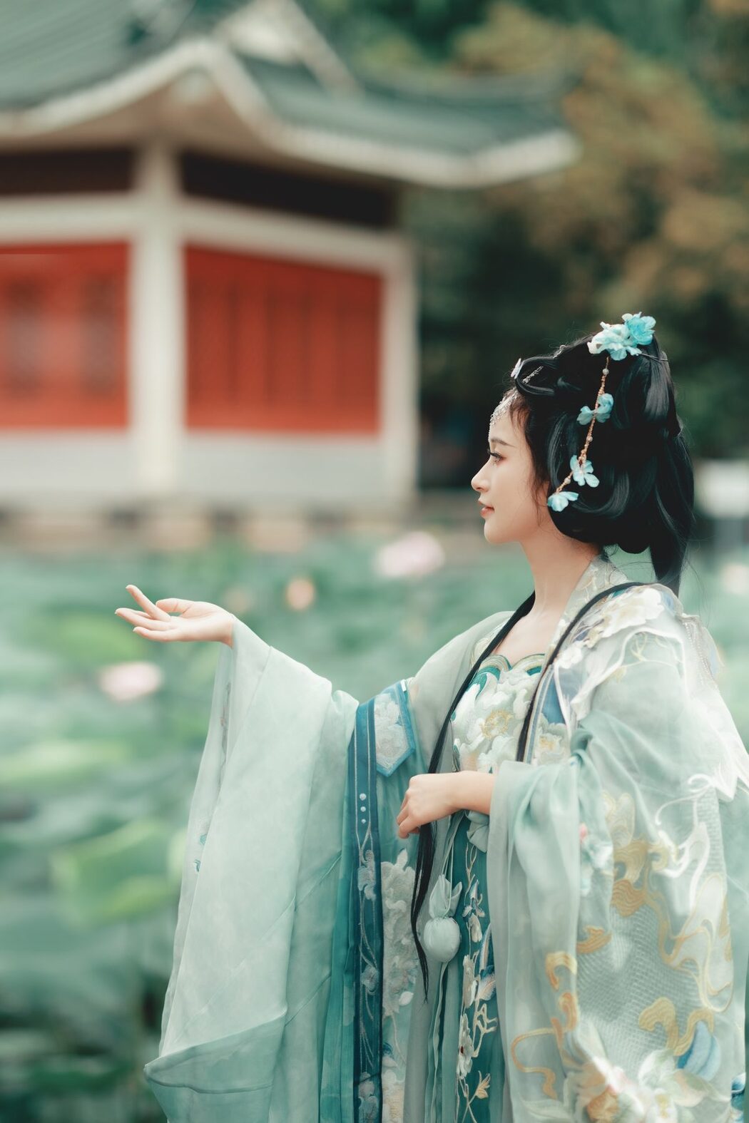 YiTuYu艺图语 Vol.4854 Zhang Yu