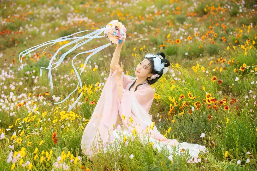 YiTuYu艺图语 Vol.4812 Shi Er